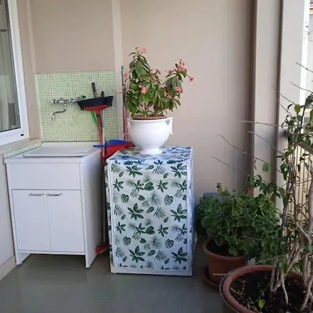La Casina Di Laura Apartment