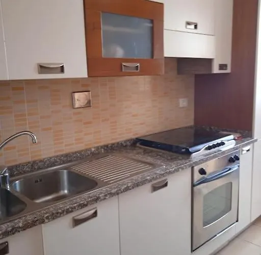 La Casina Di Laura Follonica